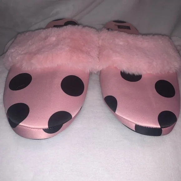 Pink and black Slippers, size large - Picture 2 of 6